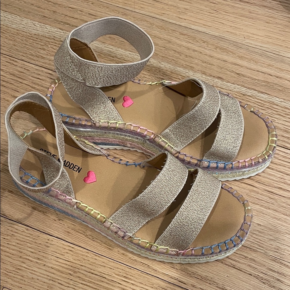 Steve Madden kids Tan Strappy Sandals with Multicolor Stitching